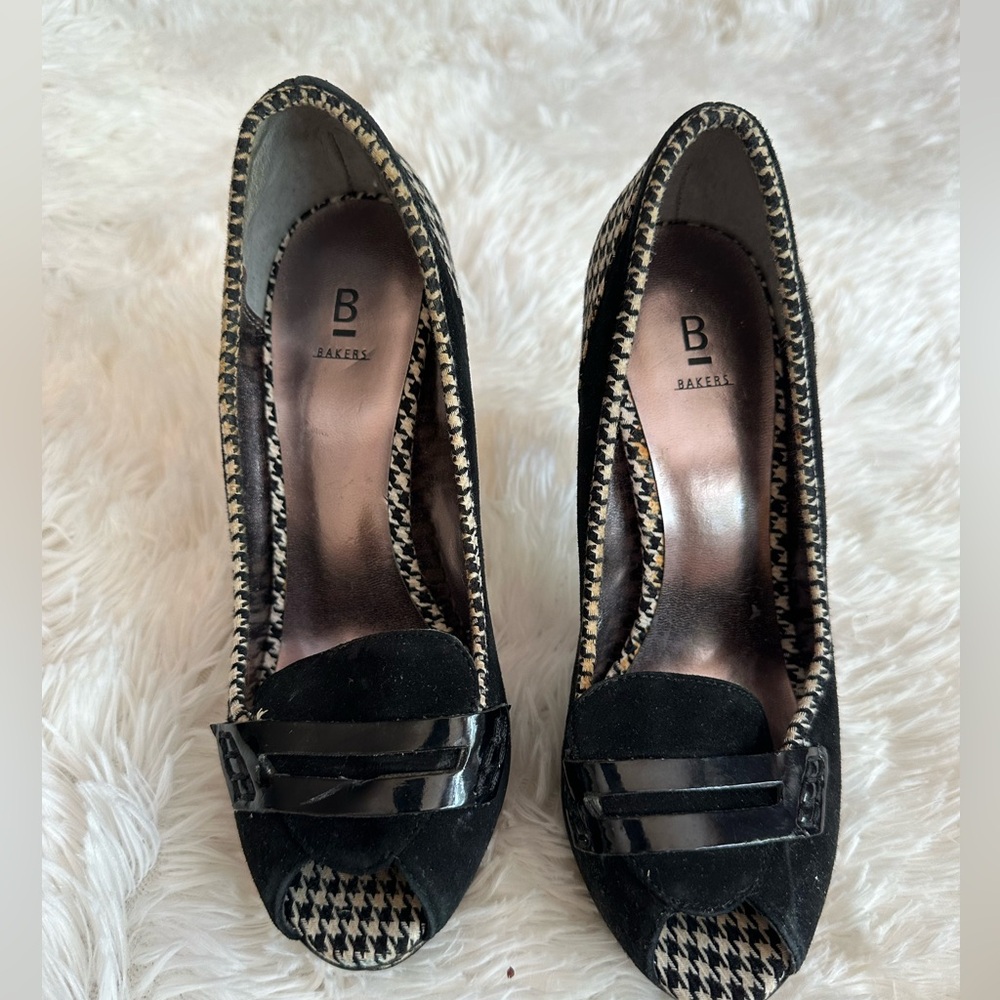 Baker Houndstooth Peep toe pumps Size 7